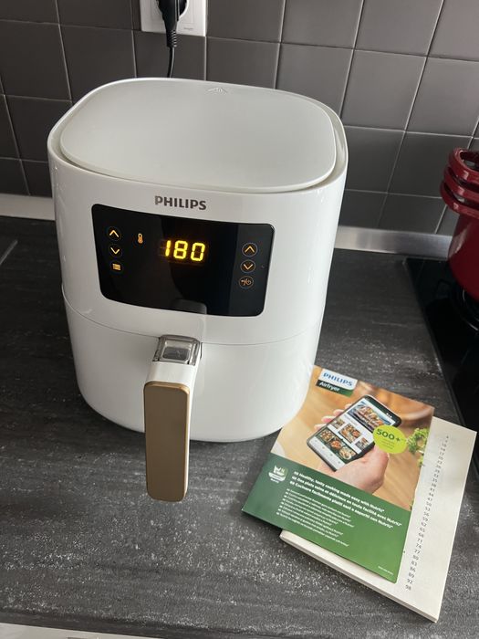 Philips Airfryer 5000 HD9255/30 – foarte puțin folosit – 199 lei