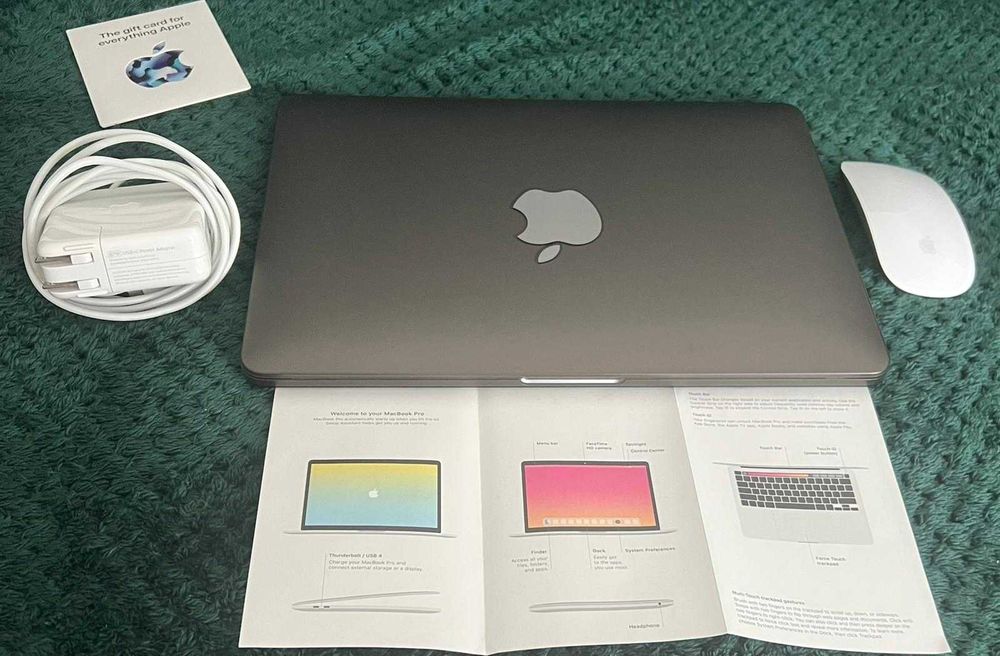 MACBOOK PRO NOU 13 INCH M2 2022/2023
