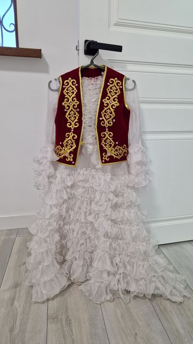 Срочно продам платья казахское