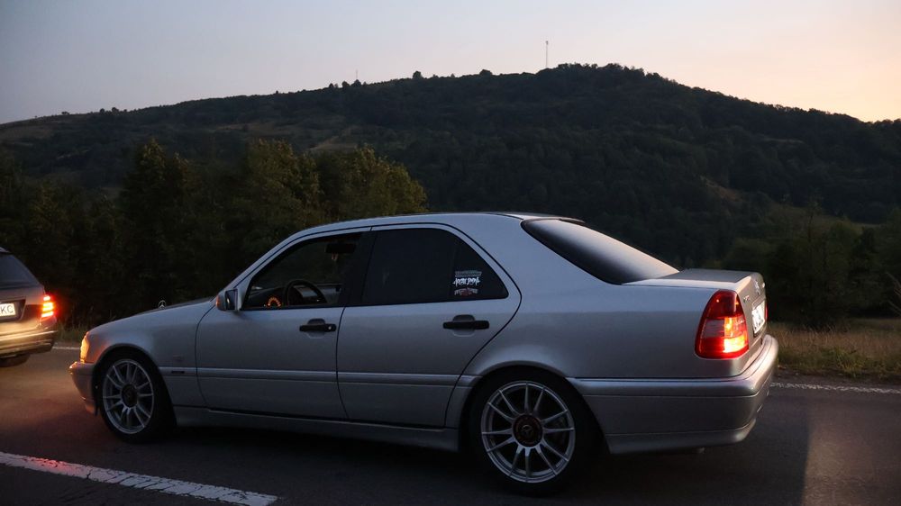 MERCEDES-BENZ E-Class 1998 — imagine 5