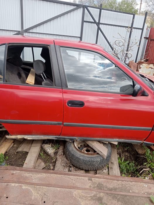 Продам машину на запчасти
