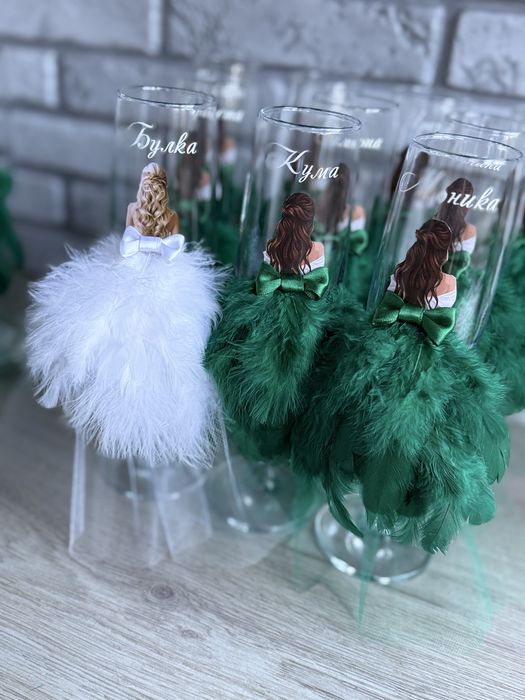 Чаши за моминско парти с пера
