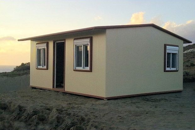 Garaje auto case modulare din panouri sandwich