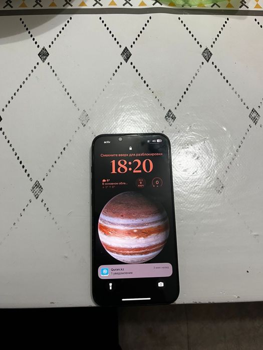 Айфон 13 продам 128гб с каробкой