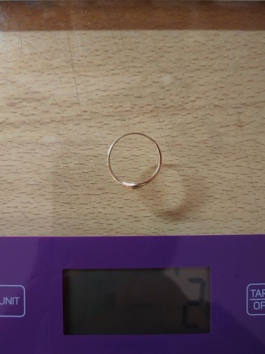 Златен пръстен с цирконий