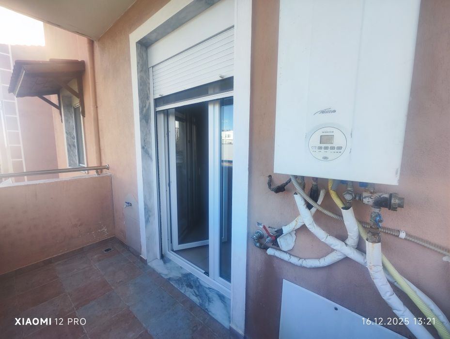 ПРОДАВА Апартамент на първи етаж ,над партер, в Паралия Офринио