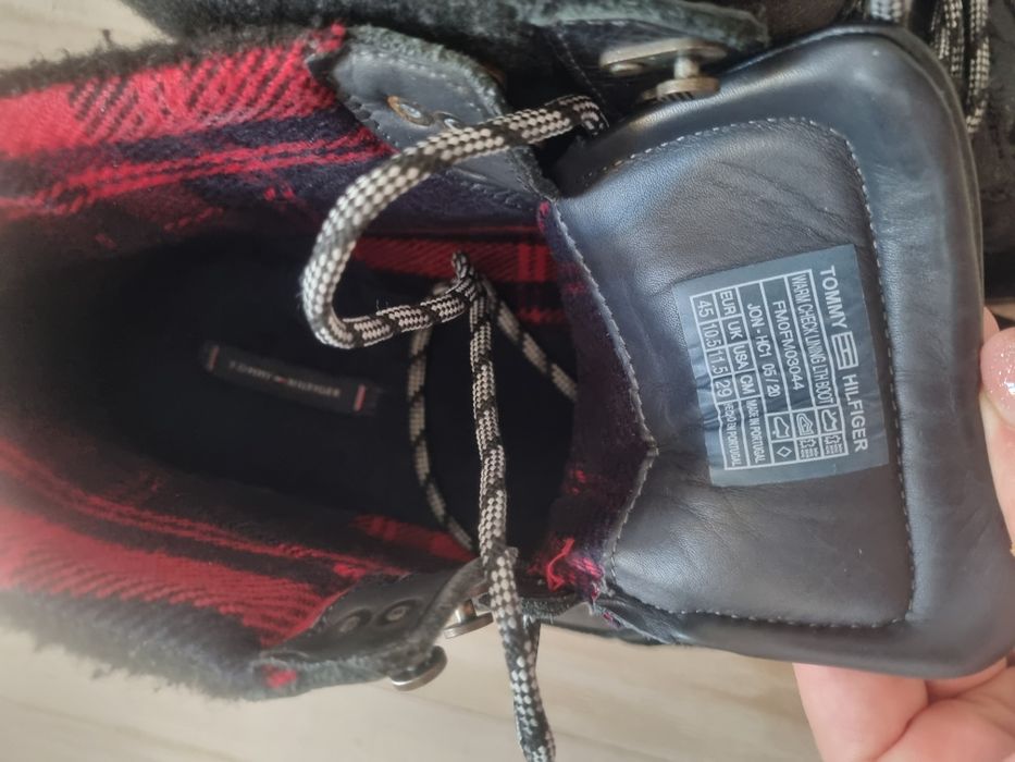 Ghete  Tommy Hilfiger 45