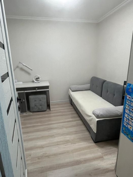 Продам квартиру 3-49