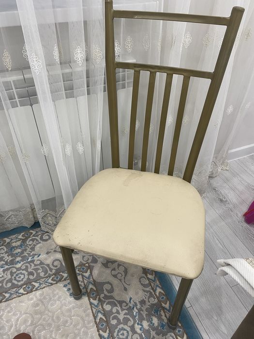 Продам стол со стульями