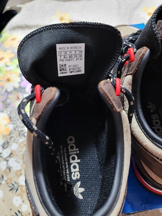 Incaltaminte Adidas