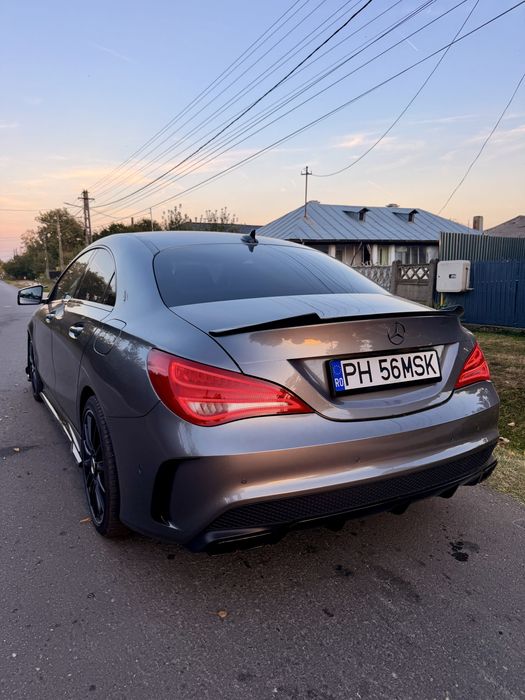 Mercedes Benz CLA 180