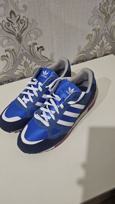 Adidas original sotuvda