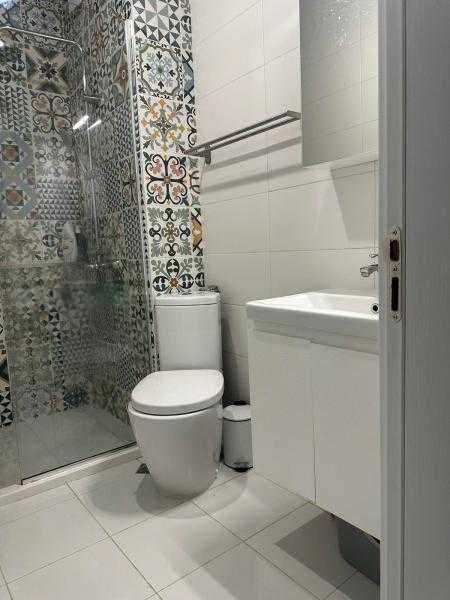 Дава се под наем Двустаен апартамент в Бургас, Славейков - 78 кв.м за 612 € - Снимка #6