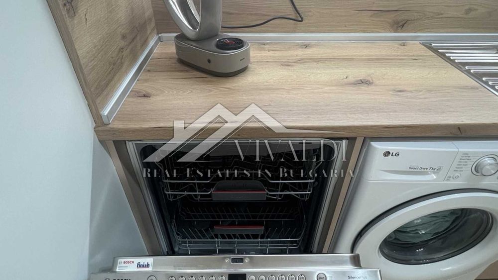 Дава се под наем Двустаен апартамент в к.к. Св.Св. Константин и Елена - 65 кв.м за 750 € - Снимка #4