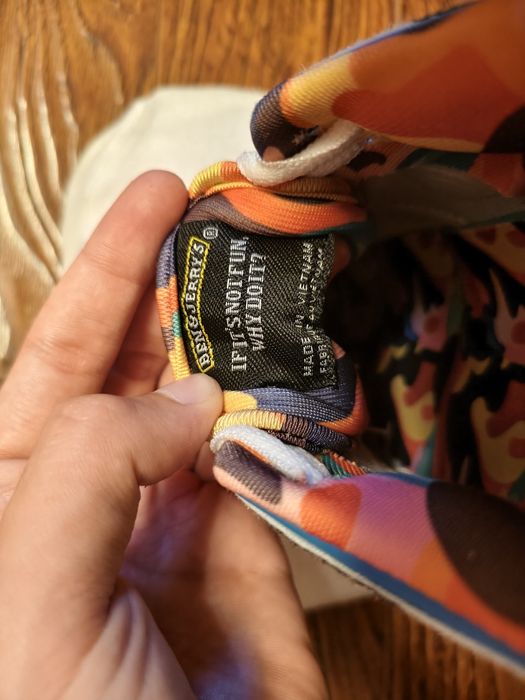 Продам кроссовки