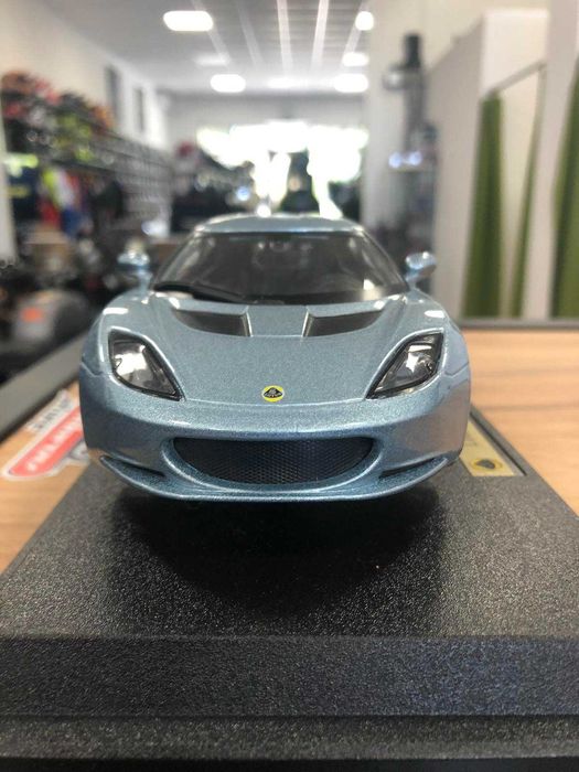 BURRAGO нова метална колекционерска количка LOTUS EVORA S IPS 1:24