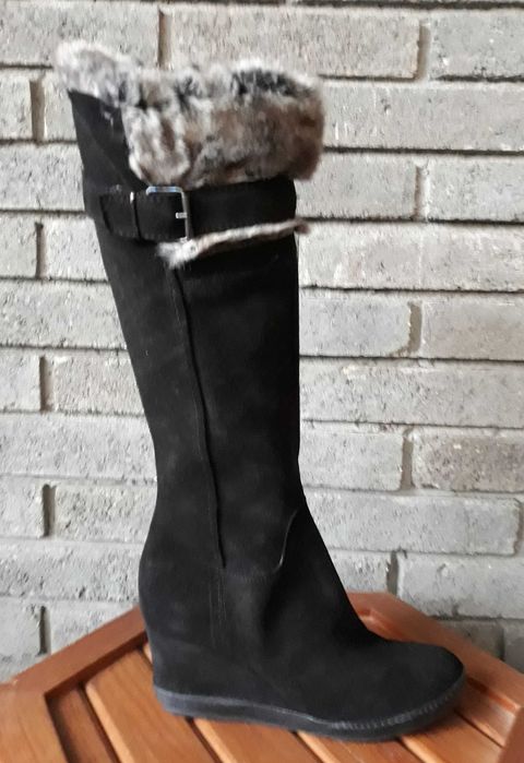 Khrio Италиански ботуши нови