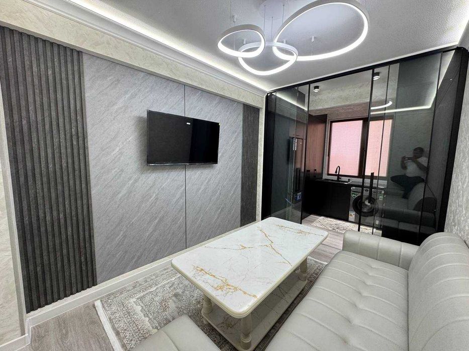 Продаётся 3х комнатная квартира с развитой инфраструктурой и лифтом