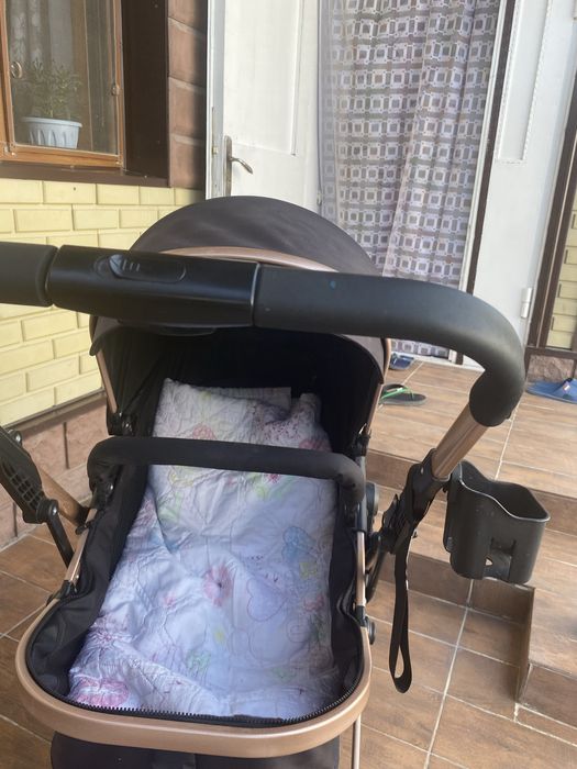 Продам коляску чистый