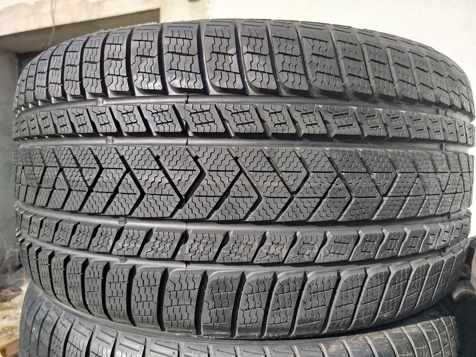 305/35/21 Пирели ДОТ 2020 г - Чисто Нови