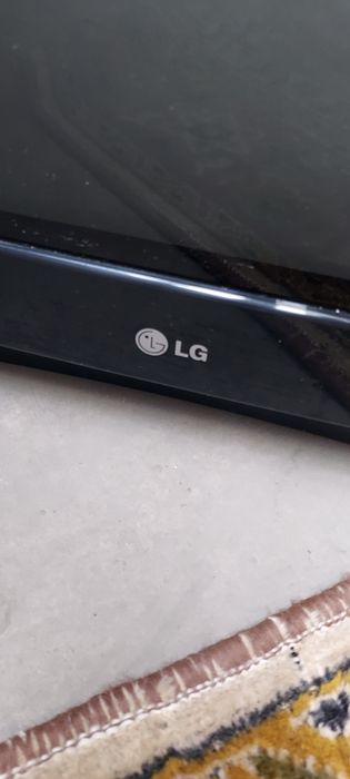 Телевизор LG продам