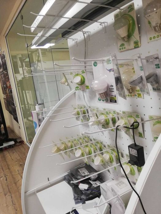 Стелаж на колелца