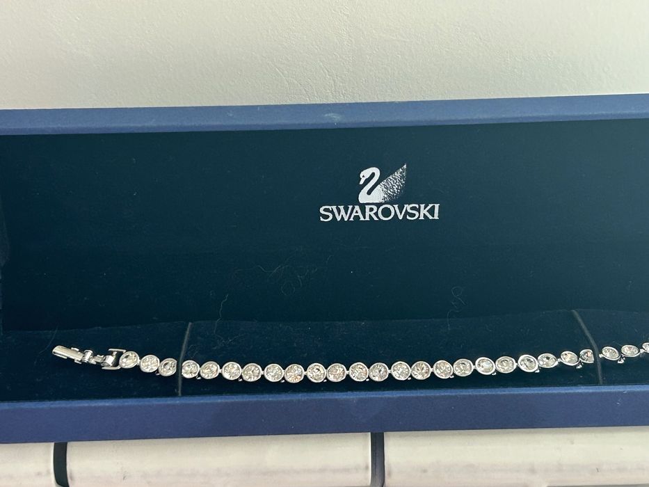 Комплект гривна и обеци Сваровски Swarovski