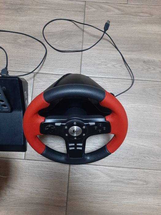 Volan pentru jocuri PC