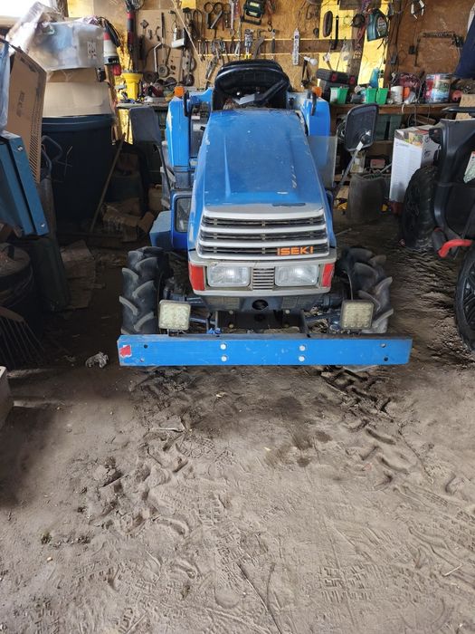 Vând tractorașe iseki 22 cp stare de funcționare foarte buna