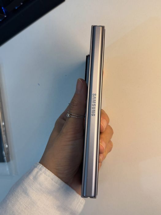 Samsung Z fold 6