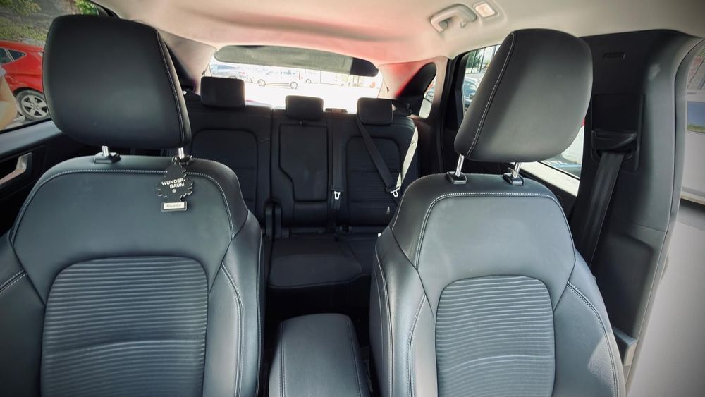 Ford Kuga Ford Kuga 2024 Hybrid 180CP Titanium X Automat, 28.000 km