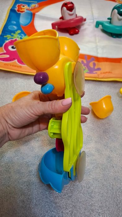 Акваковрик для рисования, игрушки для купания и игра "рыбалка"