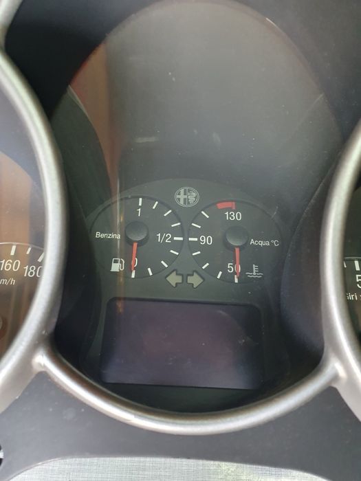 Километраж Alfa Romeo 147 1.6 twinspark