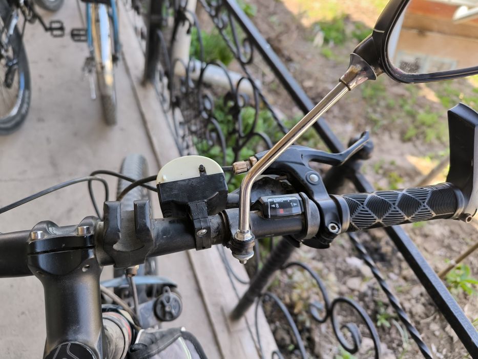 Продам велосипеды,один из них 29,другой 26  и детский складной.