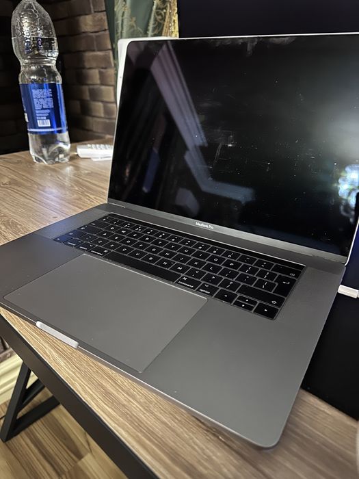 Макбук про 2017 15 дюймов