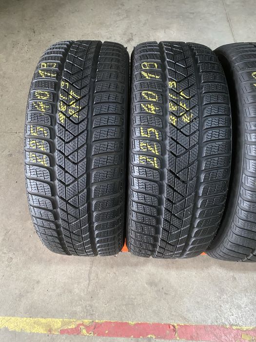 Anvelope iarna 225/40/19 Pirelli Sottozero 3 RFT 225 40 19 R19