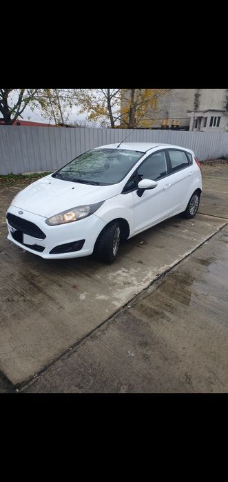 Vând Ford Fiesta 2017 diesel e 6 impecabil