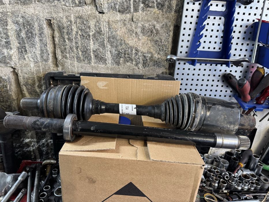 Лява полуоска за Mercedes GLK/W204/W212 350 cdi 4 Matic