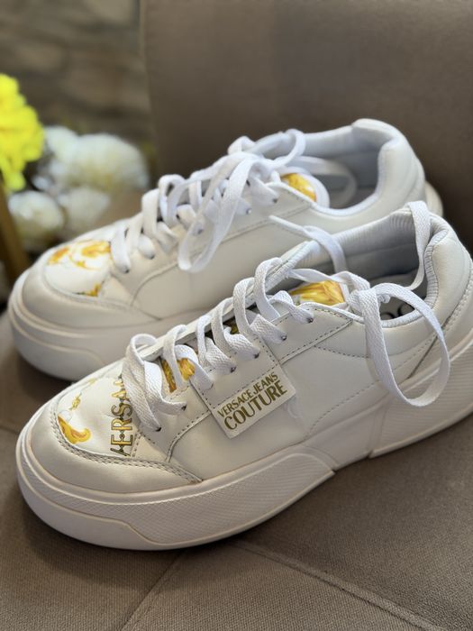 Продавам сникърси Versace Jeans Couture