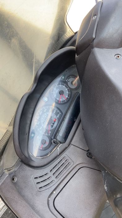 SCUTER PIAGGIO X8 400cc De Vanzare