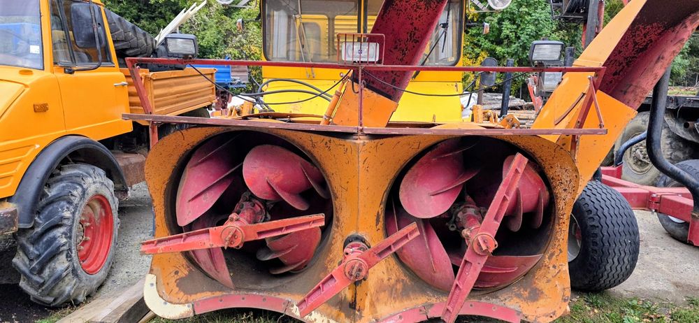 Роторен снегорин Мерцедес Унимог 4х4