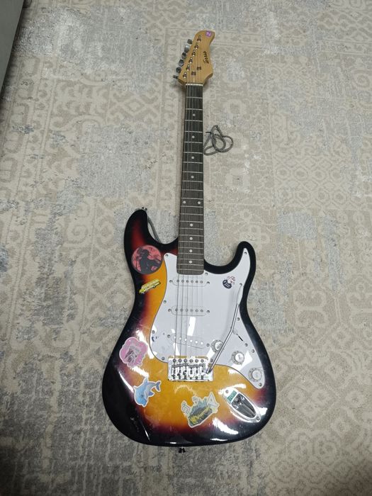 Продам электрогитару