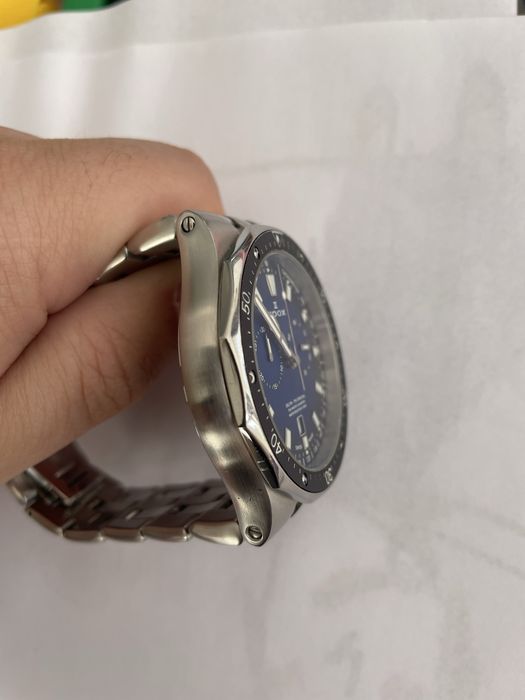 Часовник  EDOX Delfin