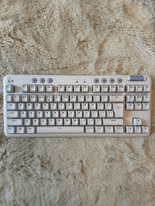 Tastatura Logitech G715 Lightspeed Wireless