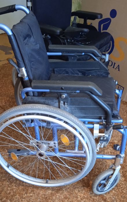 Инвалидная коляска