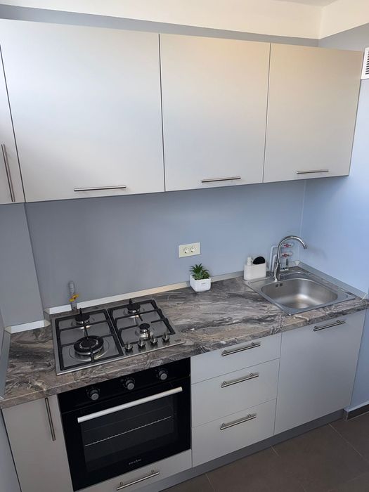 Proprietar vând garsoniera 32 mp pe str .Bucegi lângă BIG comision ZERO