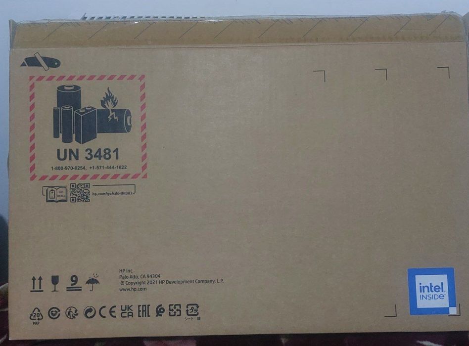 • HP Pavilion i5 ноутбук