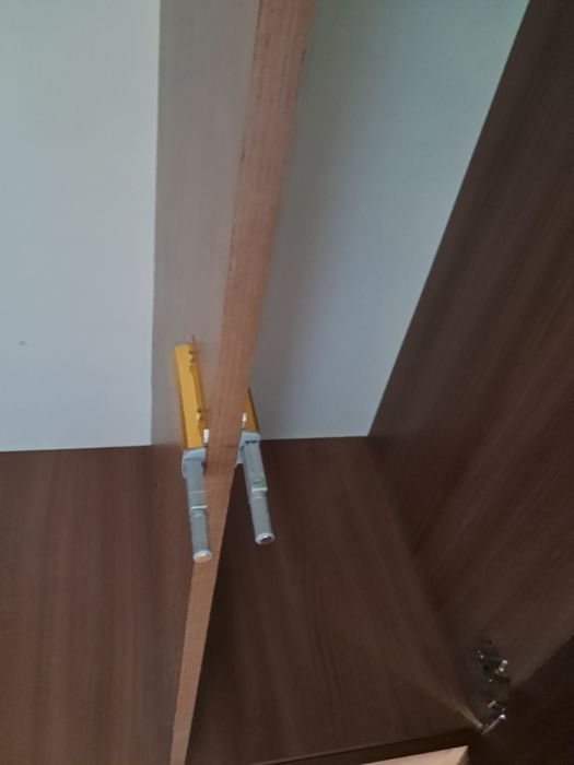 Шкаф для одежды.