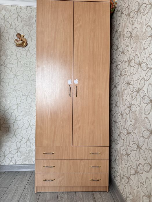 Продам шкаф для одежды