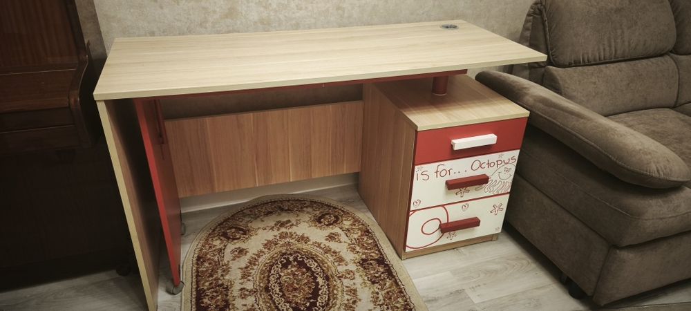 Продам детскую мебель